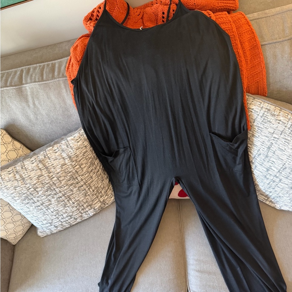Black Sleeveless Jumpsuit with Pockets